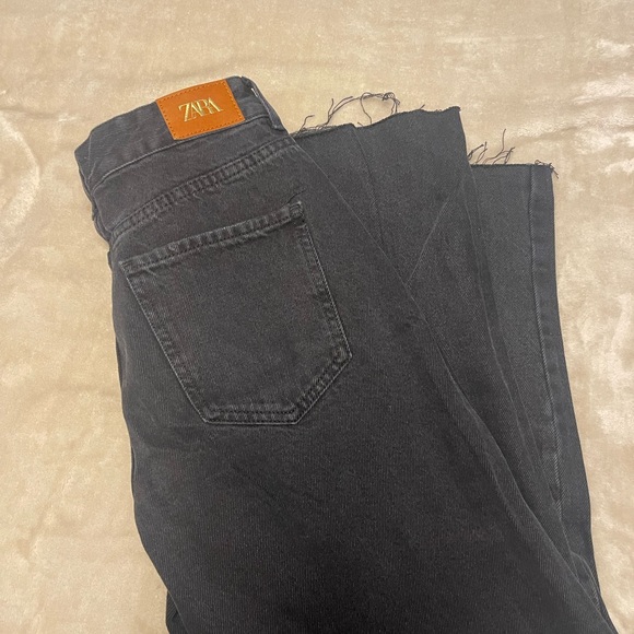 Zara jeans - Picture 4 of 4